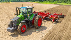 The Fendt 600 Vario series and CORE50: flexible engine for versatile tractor
